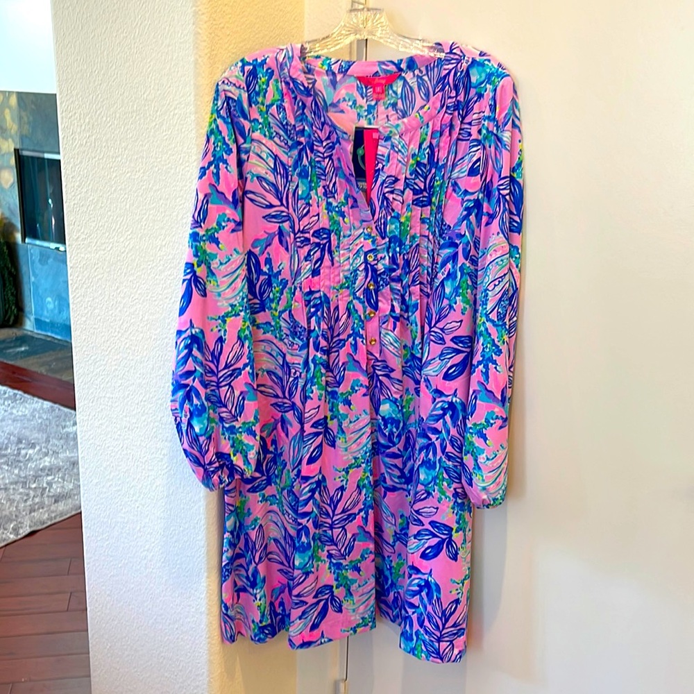 Lily pulitzer long sleeve flattering dress-size L
